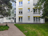 Gebäudeansicht_Hauseingangsbereich Gebäudeansicht_Hauseingangsbereich